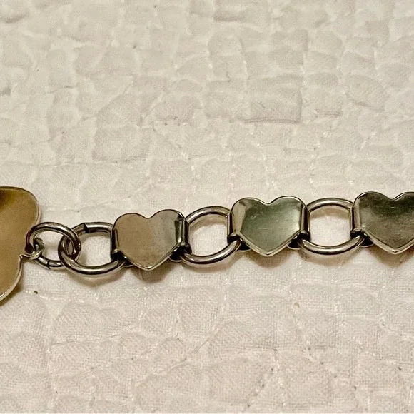 Vtg 1950s metal belt. Hearts adjustable w/ dangling heart. 26-32 inch waists. - Picture 5 of 6